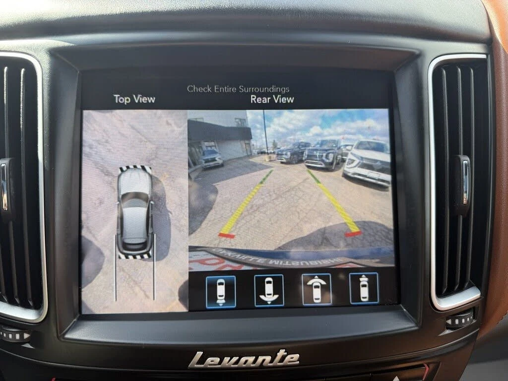 Maserati Levante S GranSport* AWD* АвтоКредит* (ЦЕНА ДО БГ), снимка 11 - Автомобили и джипове - 53965287