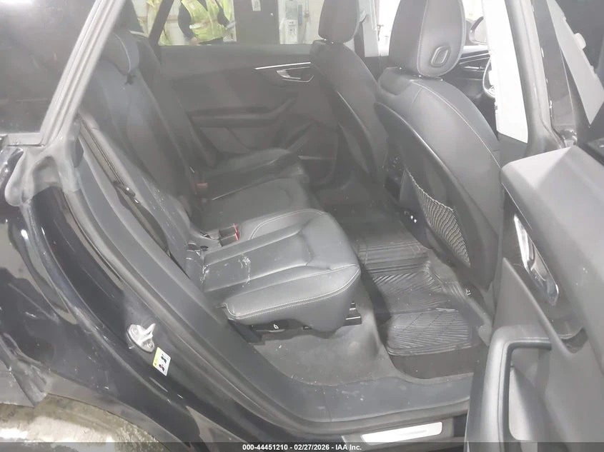 Audi Q8 3.0l 55 Premium, снимка 8 - Автомобили и джипове - 54141671