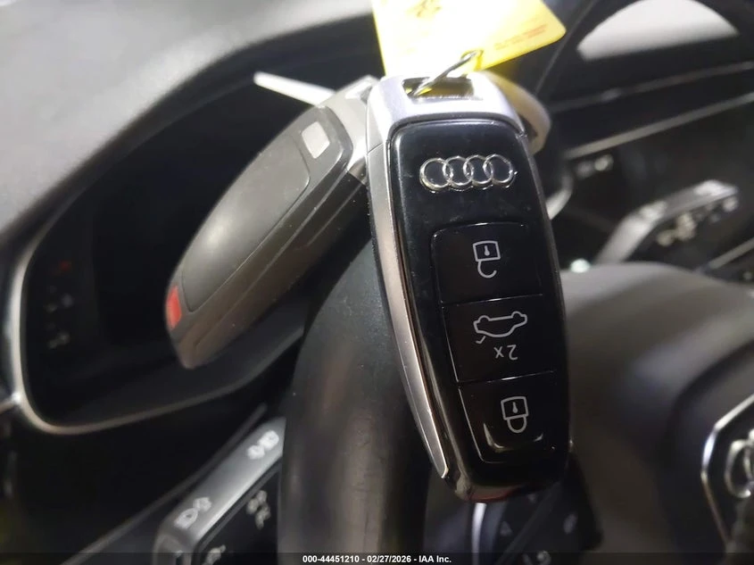 Audi Q8 3.0l 55 Premium, снимка 11 - Автомобили и джипове - 54141671