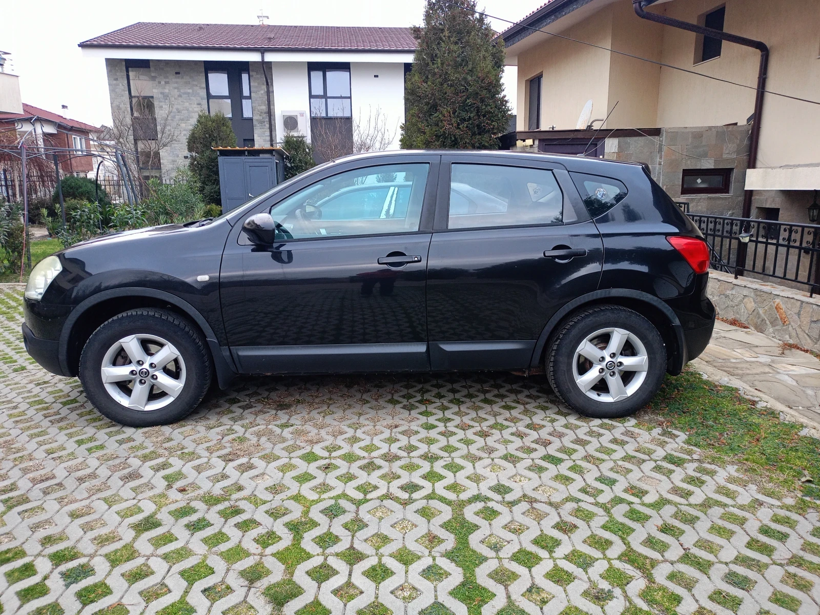 Nissan Qashqai, снимка 4 - Автомобили и джипове - 54578955