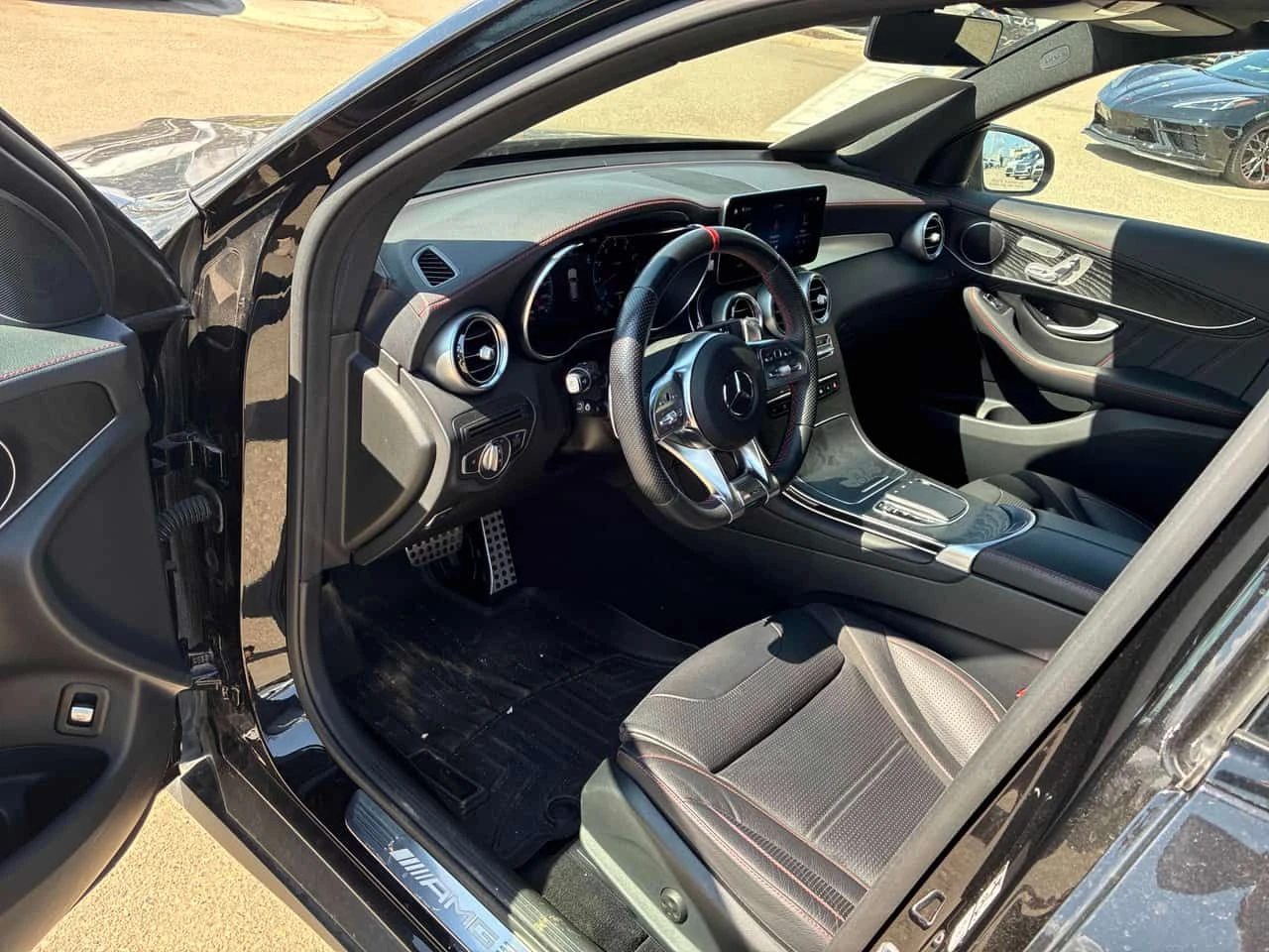 Mercedes-Benz GLC 43 AMG ПОДГРЕВИ * ПАНО * KEYLESS * CARFAX, снимка 5 - Автомобили и джипове - 54647780