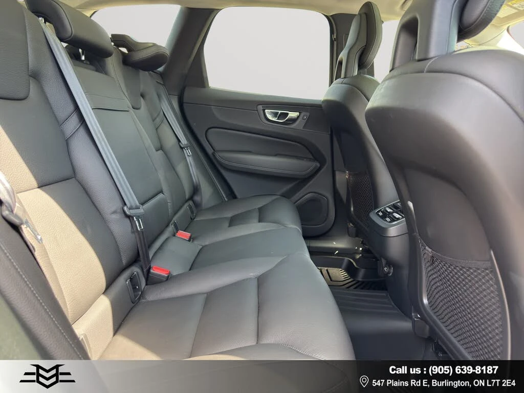 Volvo XC60 T6* MOMENTUM* ДИГИТАЛНО* ТАБЛО* КАМЕРА* МАСАЖ* ДИС, снимка 14 - Автомобили и джипове - 54838429