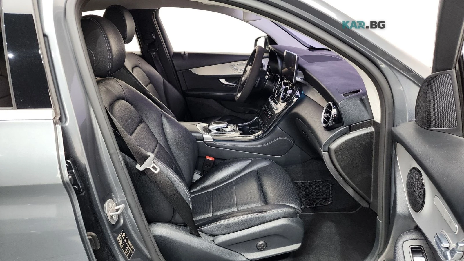 Mercedes-Benz GLC 220 D 4MATIC COUPE Автокредит Цена до България, снимка 14 - Автомобили и джипове - 55190385