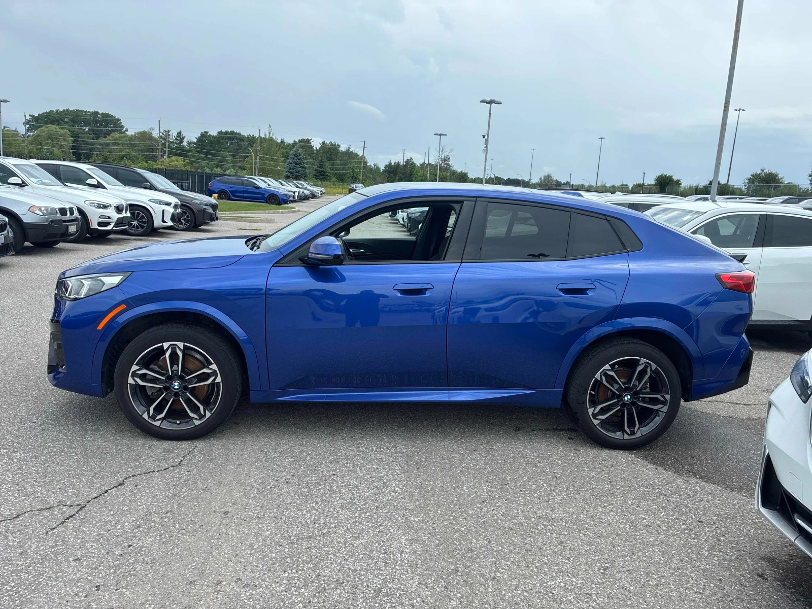BMW X2 xDrive28i  | Panorama | Navigation | , снимка 2 - Автомобили и джипове - 55393723