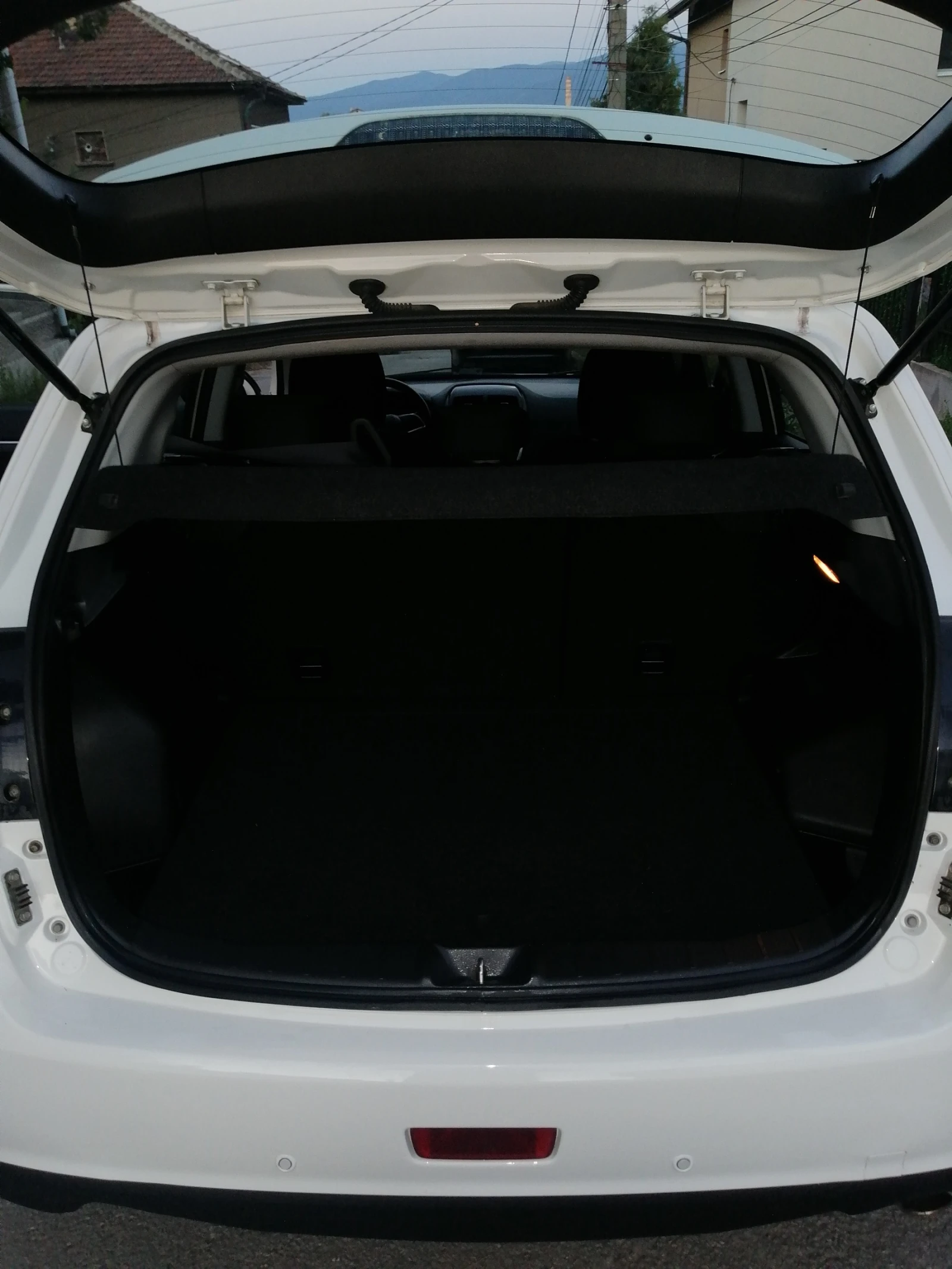 Mitsubishi ASX 1.8 DiD, снимка 9 - Автомобили и джипове - 55494878