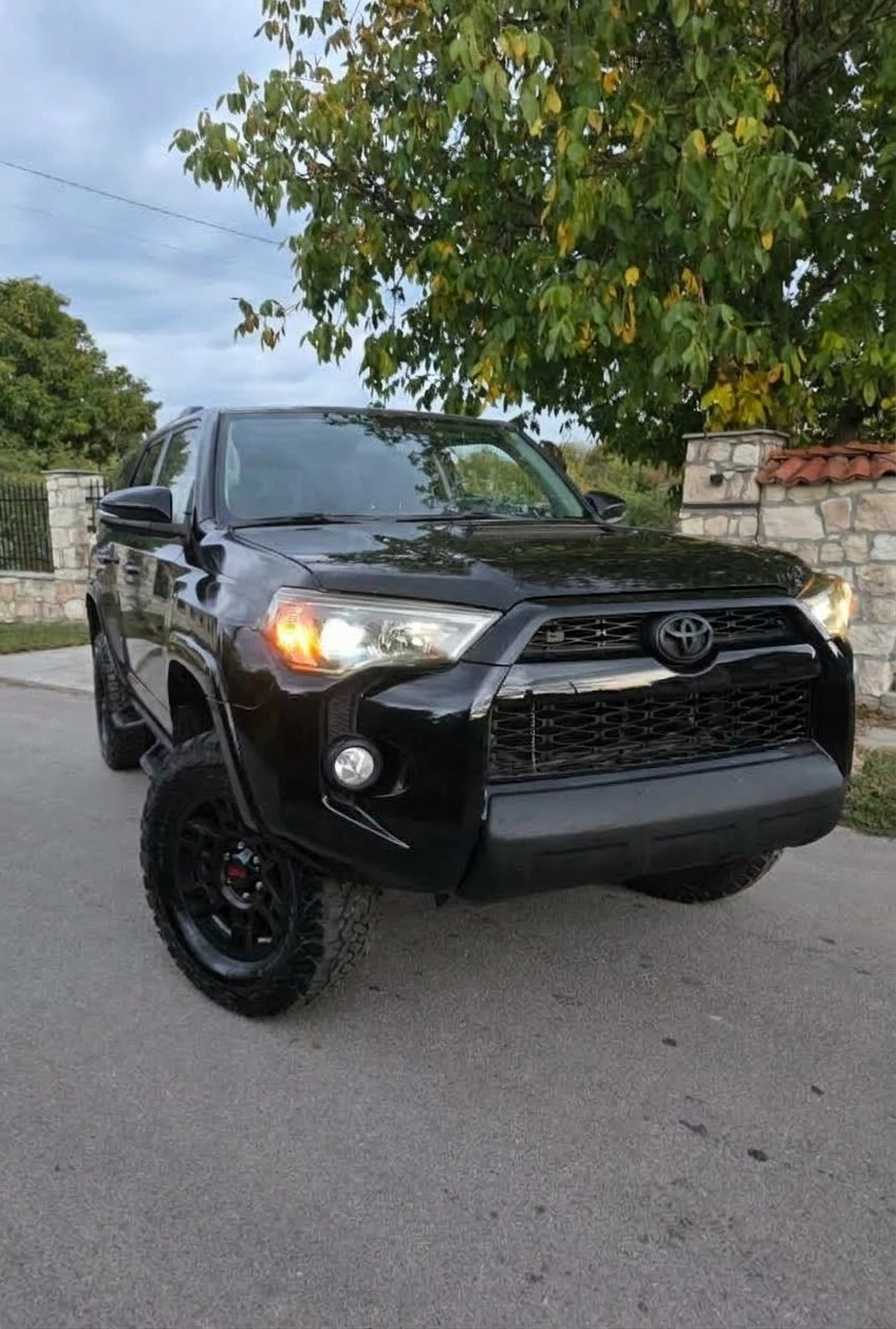 Toyota 4runner TRD Off-Road, снимка 2 - Автомобили и джипове - 56317246