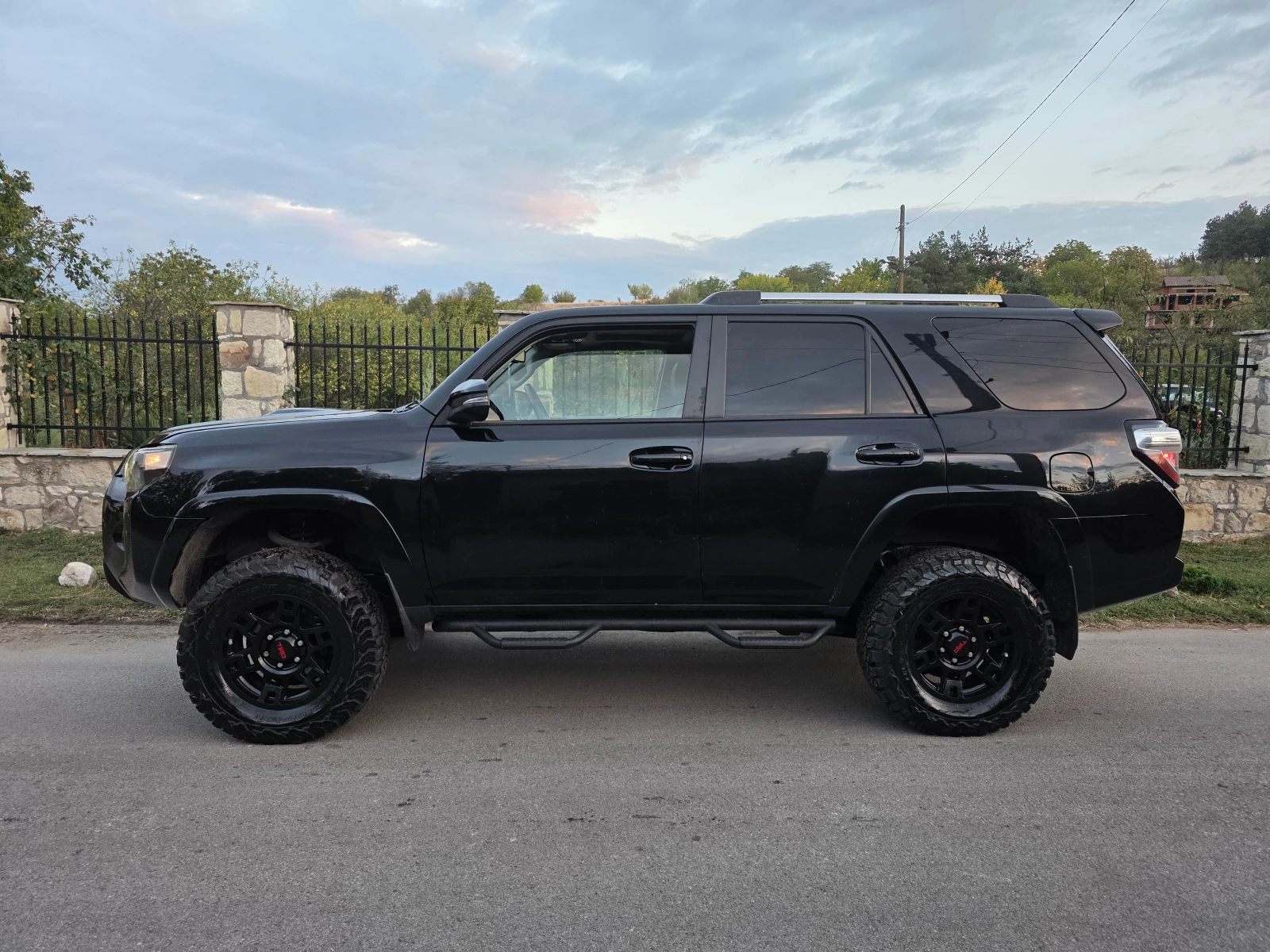 Toyota 4runner TRD Off-Road, снимка 3 - Автомобили и джипове - 56317246