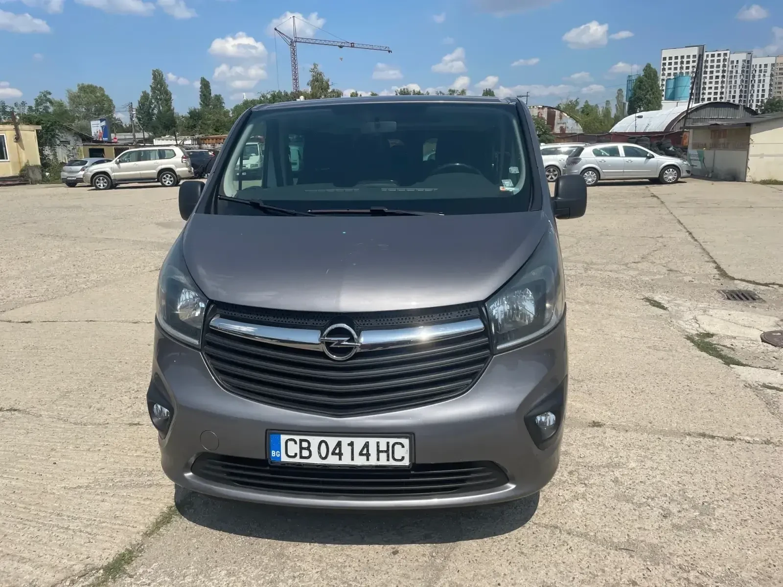 Opel Vivaro L2 H1 1.6CDTI - изображение 2