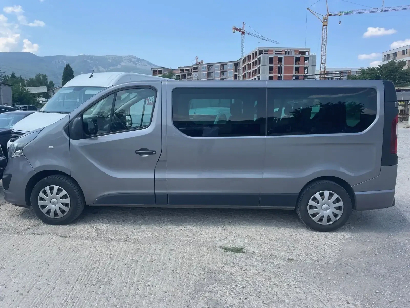 Opel Vivaro L2 H1 1.6CDTI - изображение 4