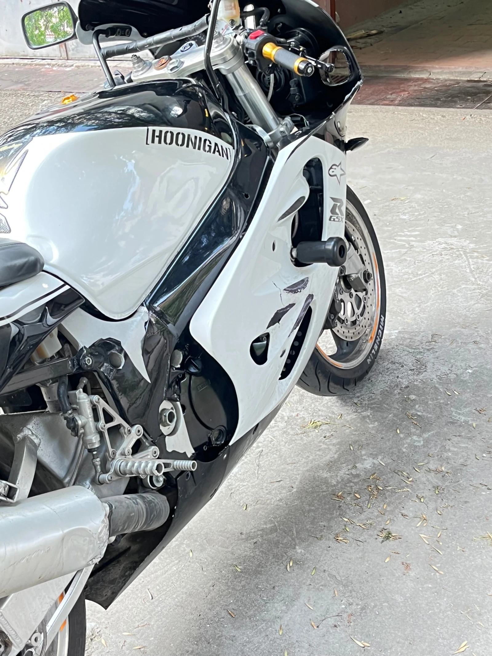 Suzuki Gsxr 750 - изображение 5
