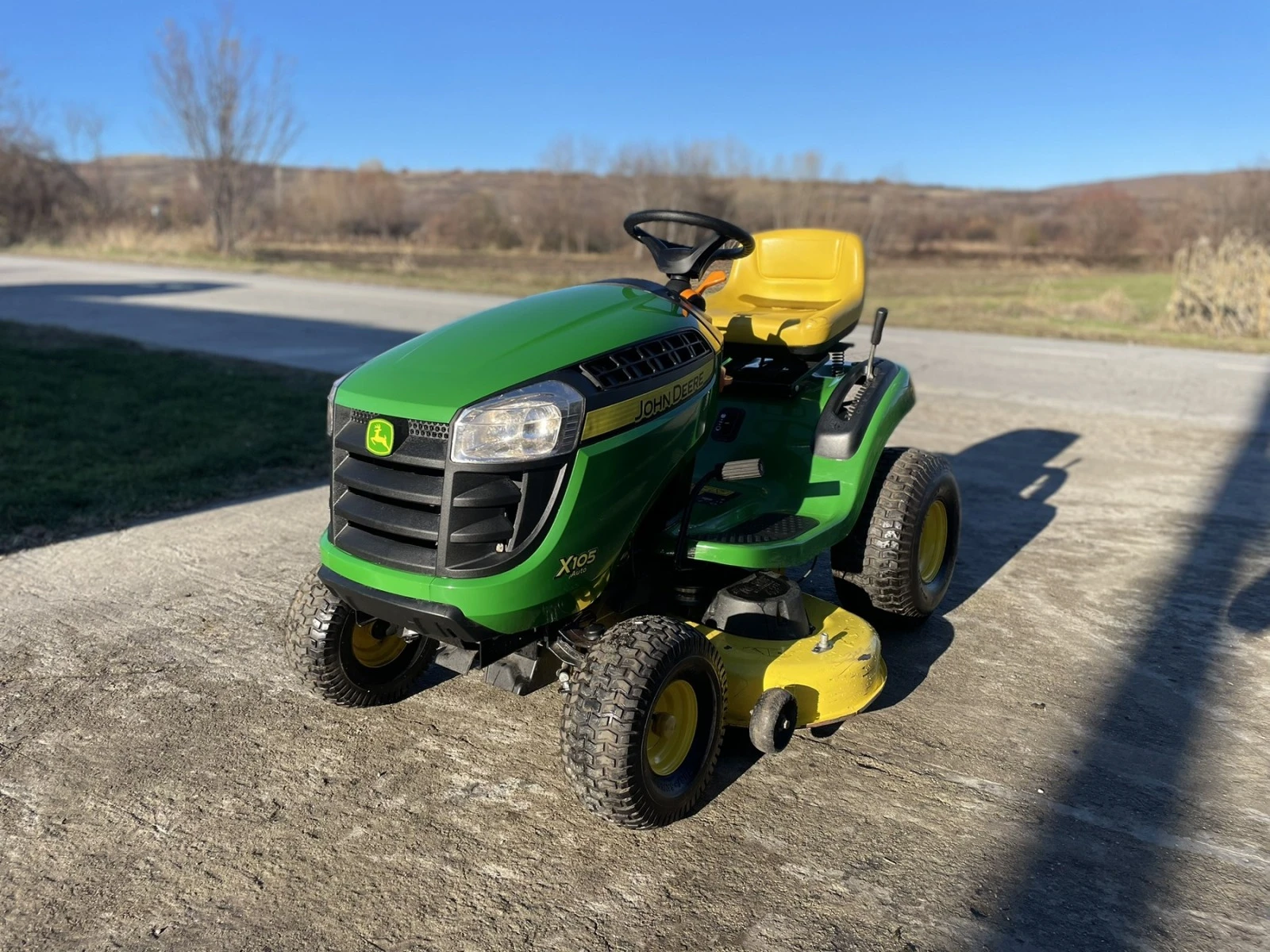 Трактор John Deere Косачка X105Auto - изображение 2