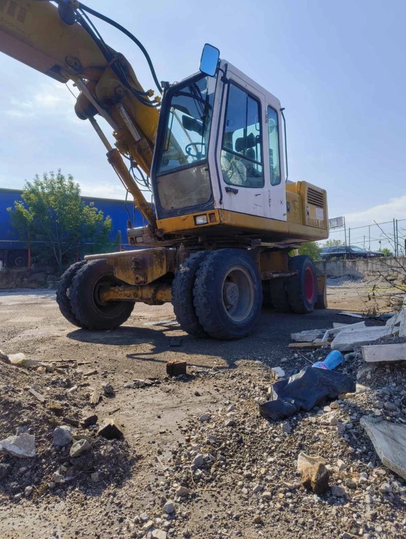 Багер Liebherr A 900, снимка 2 - Индустриална техника - 52266136