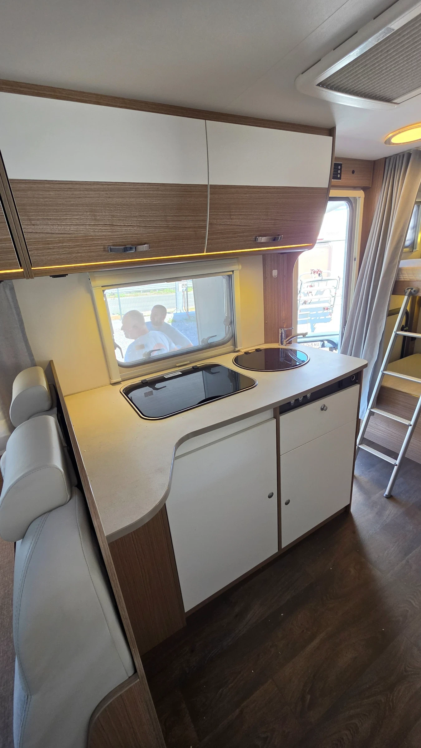 ������ Carado �461  | Mobile.bg � ����������� 8