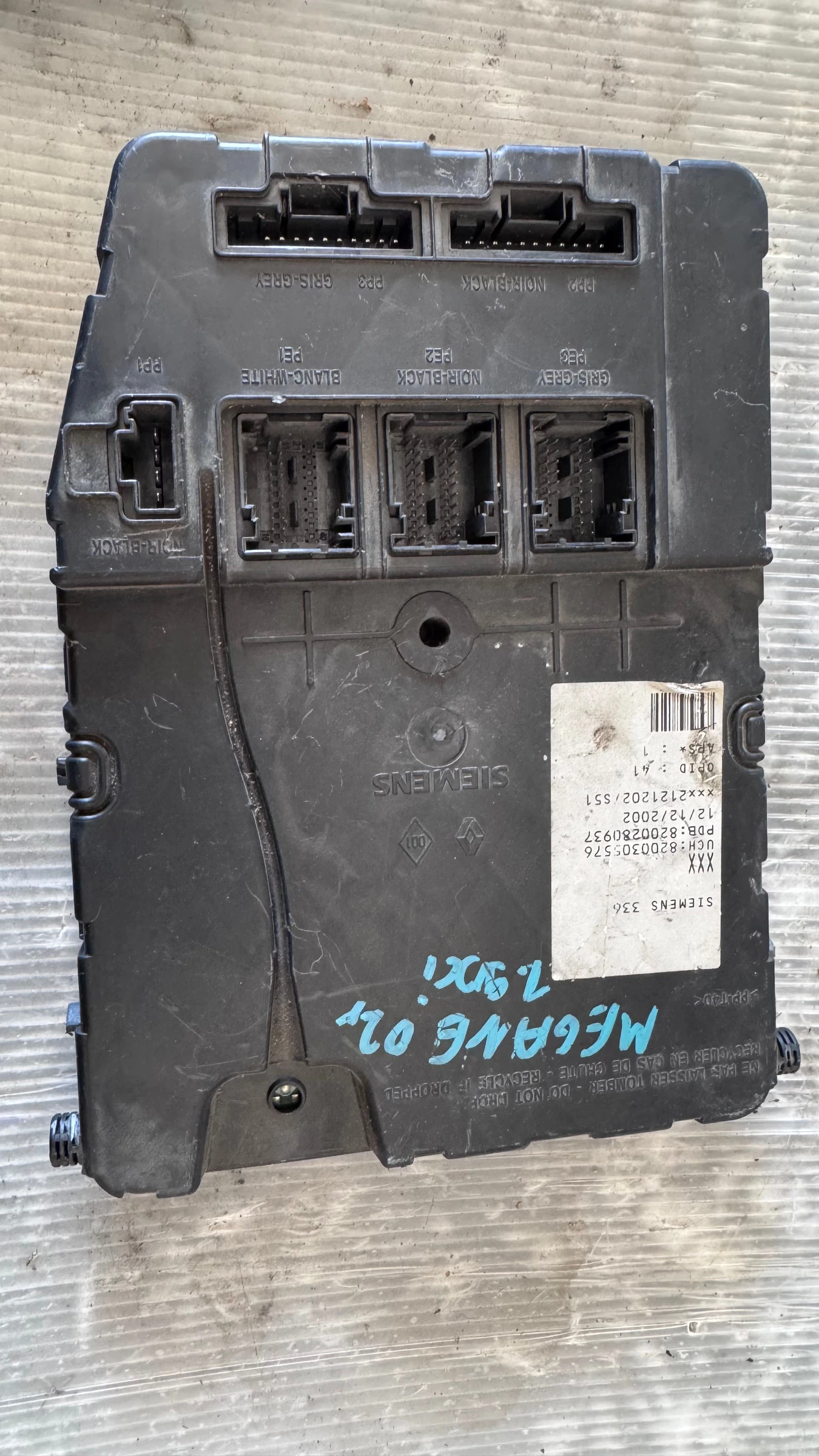   (  BSI / BSM )  Renault Megane - 8200305576 | Mobile.bg   1