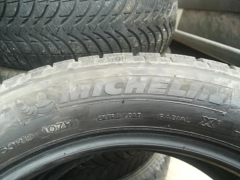 Гуми Зимни 255/50R19, снимка 4 - Гуми и джанти - 24363335