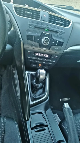 Honda Civic Facelift 1.8  V tec, снимка 8