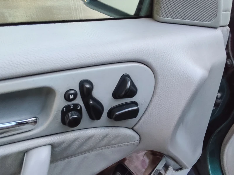 Mercedes-Benz C 220 2.2CDI ELEGANCE * КЛИМАТРОНИК* КОЖА FULL!!ТОП, снимка 15 - Автомобили и джипове - 52735082