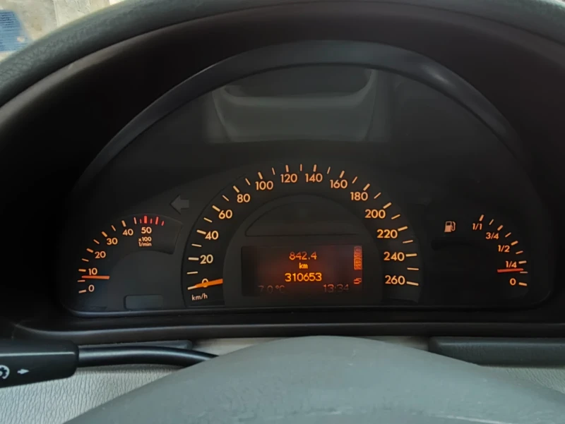 Mercedes-Benz C 220 2.2CDI ELEGANCE * КЛИМАТРОНИК* КОЖА FULL!!ТОП, снимка 16 - Автомобили и джипове - 52735082