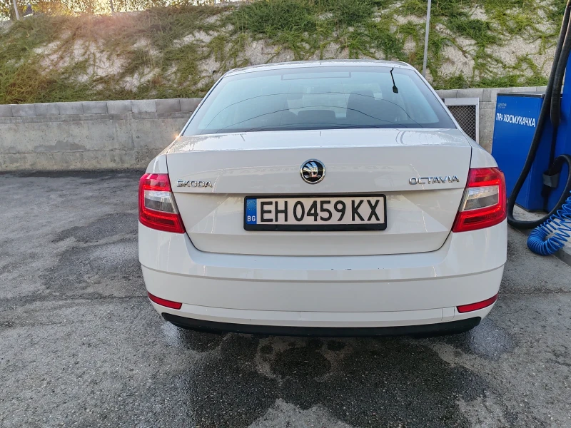 Skoda Octavia, снимка 2 - Автомобили и джипове - 47354891