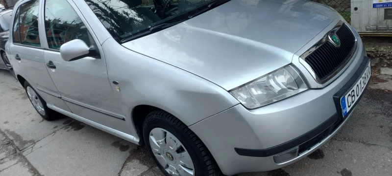 Skoda Fabia 1.4 MPI, снимка 2 - Автомобили и джипове - 49239659