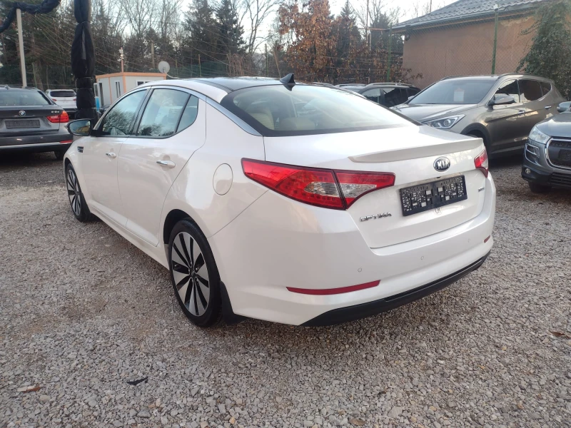 Kia Optima, снимка 6 - Автомобили и джипове - 48395455