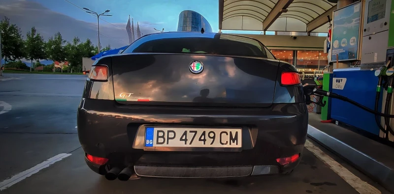 Alfa Romeo Gt, снимка 2 - Автомобили и джипове - 49584071