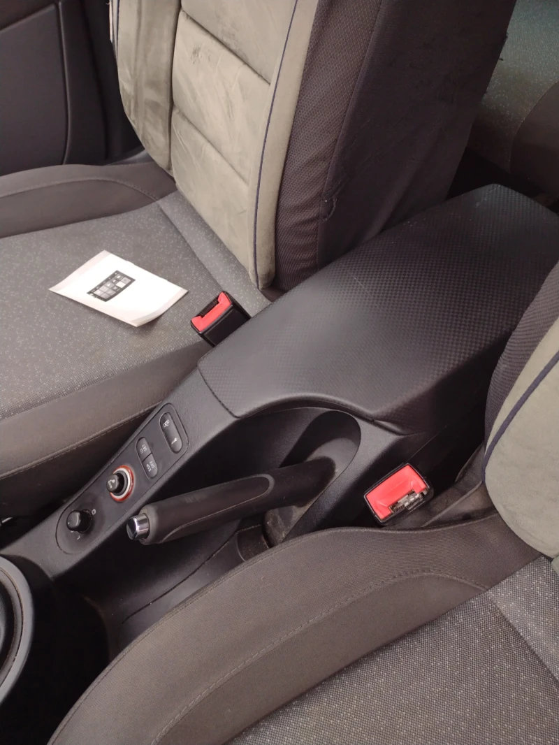 Seat Toledo 1.6 / 102 кс, снимка 7 - Автомобили и джипове - 52383133