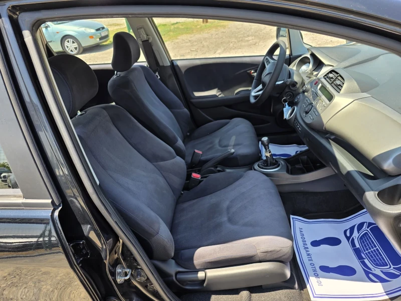 Honda Jazz 1.4 i 100k.c , снимка 9 - Автомобили и джипове - 50963045