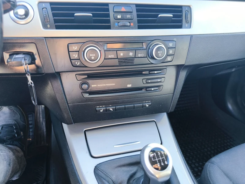 BMW 320 Е91, снимка 9 - Автомобили и джипове - 52255837