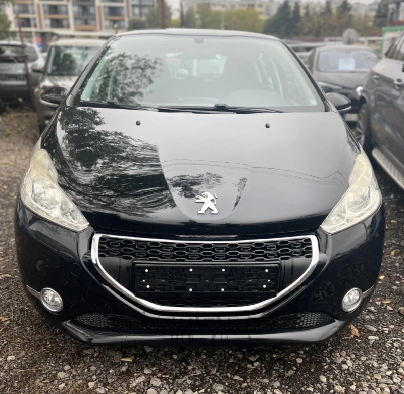 Peugeot 208 1.4, снимка 2 - Автомобили и джипове - 52731216