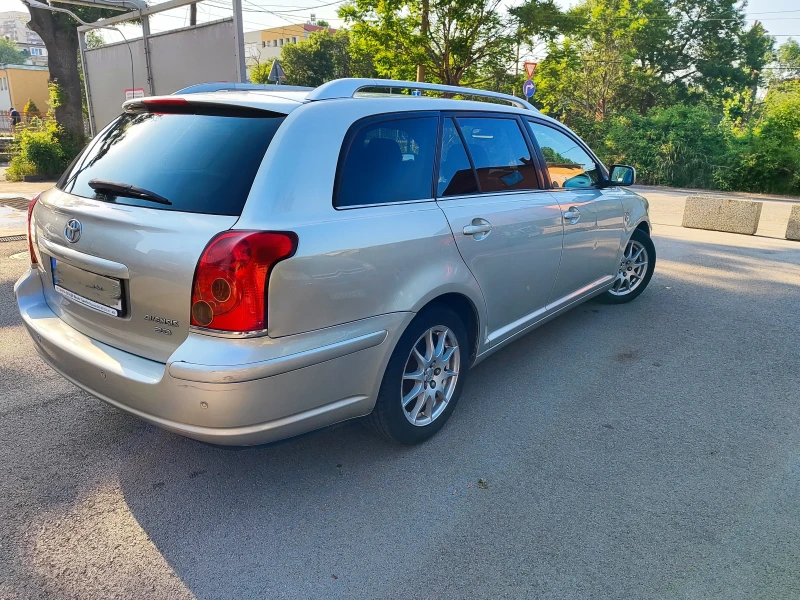 Toyota Avensis, снимка 7 - Автомобили и джипове - 52946292