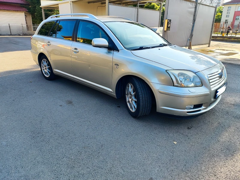 Toyota Avensis, снимка 6 - Автомобили и джипове - 52946292