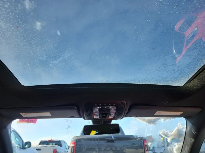 Mercedes-Benz CLA 250 AMG-Line * Червен салон * CARFAX * Панорама, снимка 10 - Автомобили и джипове - 53276869