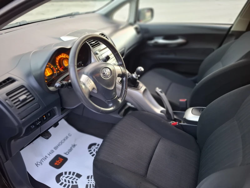 Toyota Auris 2.0D4D 126hp * КЛИМАТРОНИК * EURO 4 * ЛИЗИНГ * , снимка 12 - Автомобили и джипове - 53515088