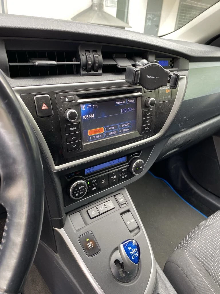 Toyota Auris  - изображение 7