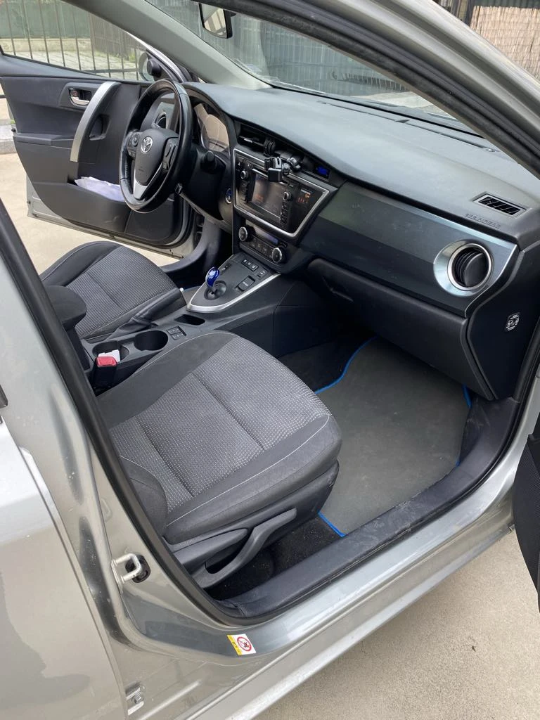 Toyota Auris  - изображение 9