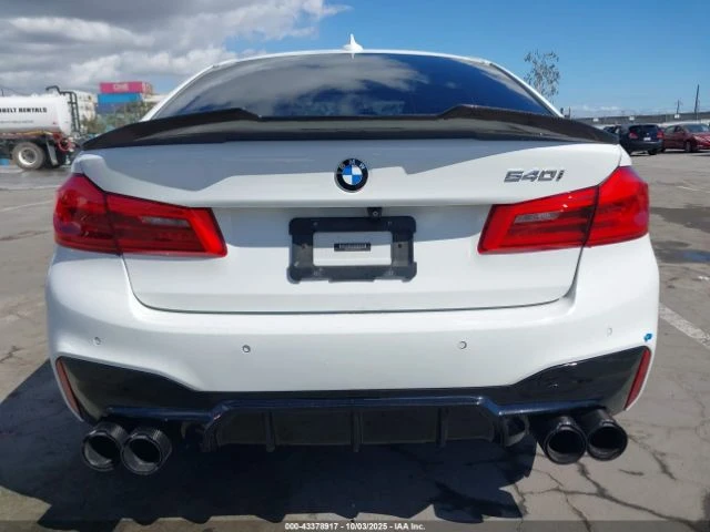 BMW 540 M* SPORT* ДИГИТАЛНО* ТАБЛО* ПОДГРЕВ* КАМЕРА* КЕЙЛЕ - изображение 8