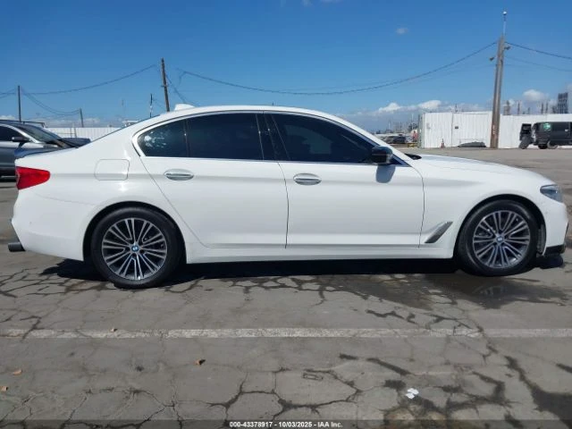 BMW 540 M* SPORT* ДИГИТАЛНО* ТАБЛО* ПОДГРЕВ* КАМЕРА* КЕЙЛЕ - изображение 5