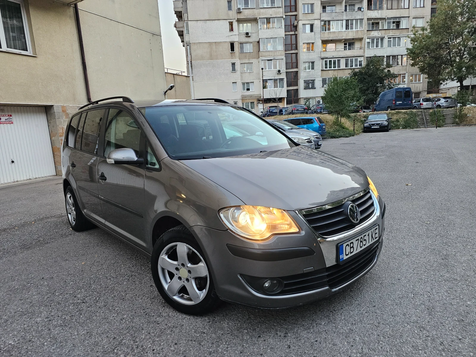 VW Touran Facelift! ГАЗ-ИНЖ 7МЕСТА* КЛИМАТРОНИК* !ТОП! - изображение 7