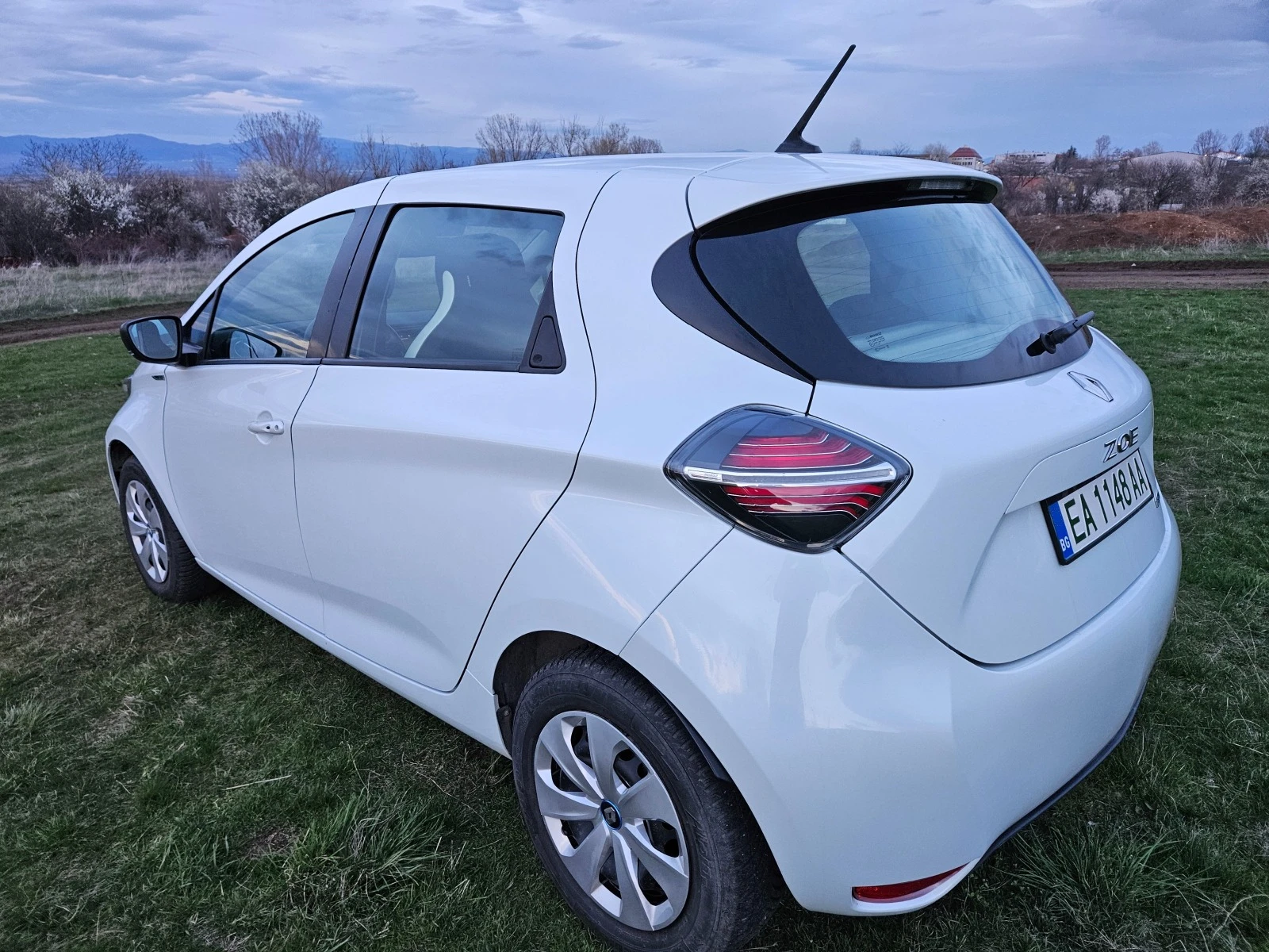 Renault Zoe 52 KW - ЛИЗИНГ - изображение 4