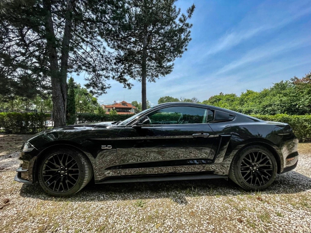 Ford Mustang GT 5.0 DARK SHADOW 52 000км - изображение 2