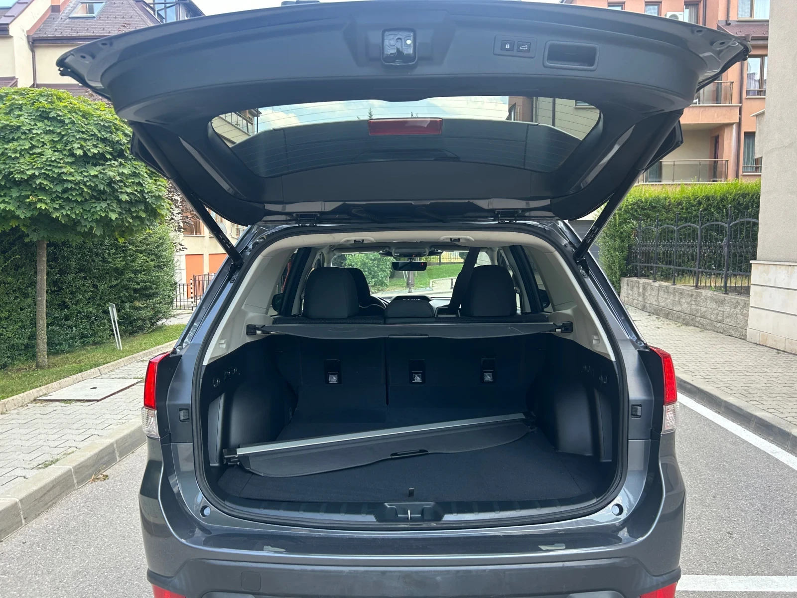 Subaru Forester PREMIUM 4x4 13 000 КМ НОВА - изображение 6