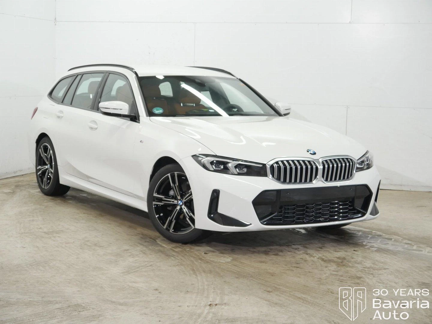 BMW 318 i Touring M Sport Paket Steptronic - изображение 4