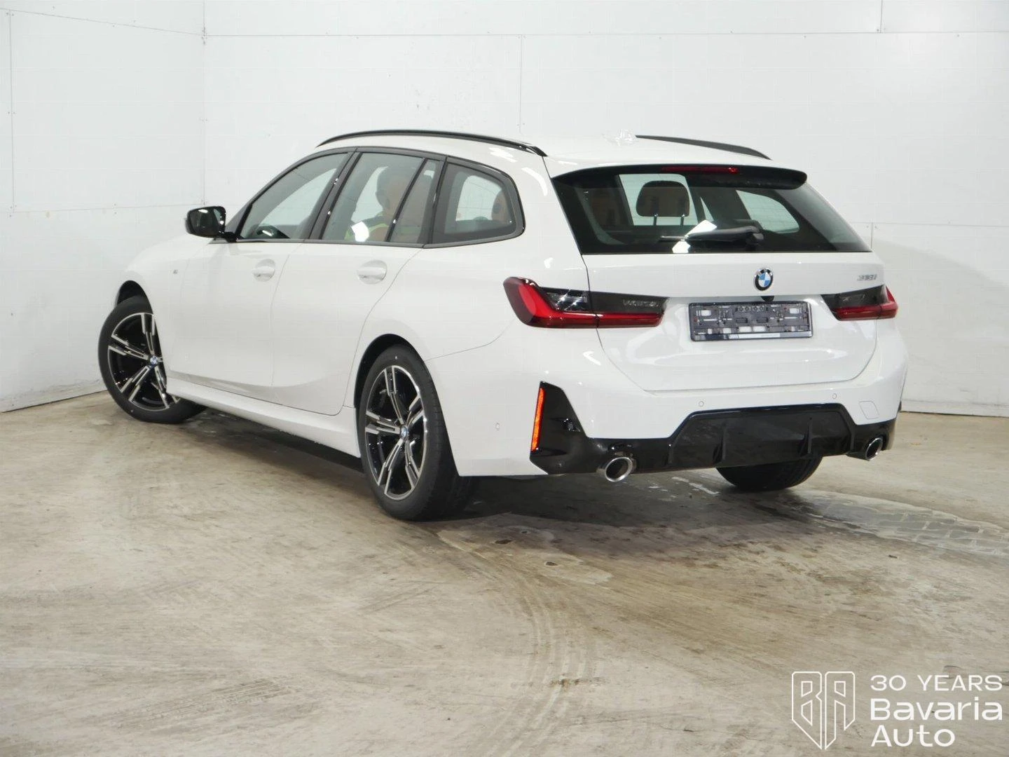 BMW 318 i Touring M Sport Paket Steptronic - изображение 2