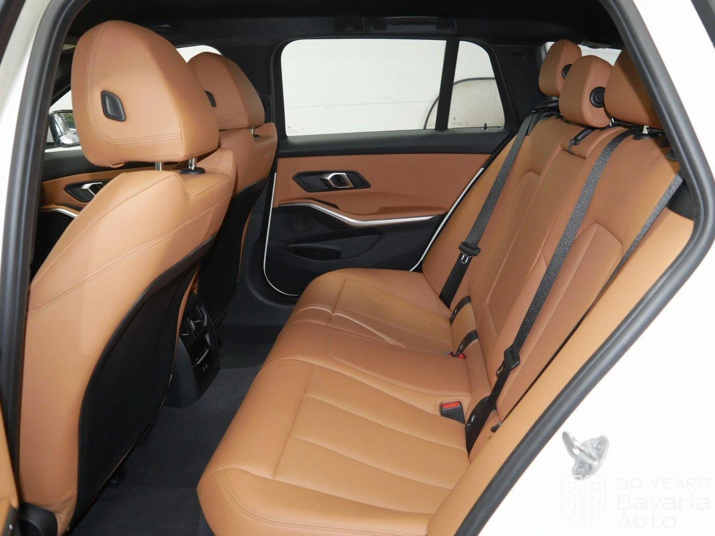 BMW 318 i Touring M Sport Paket Steptronic - изображение 8