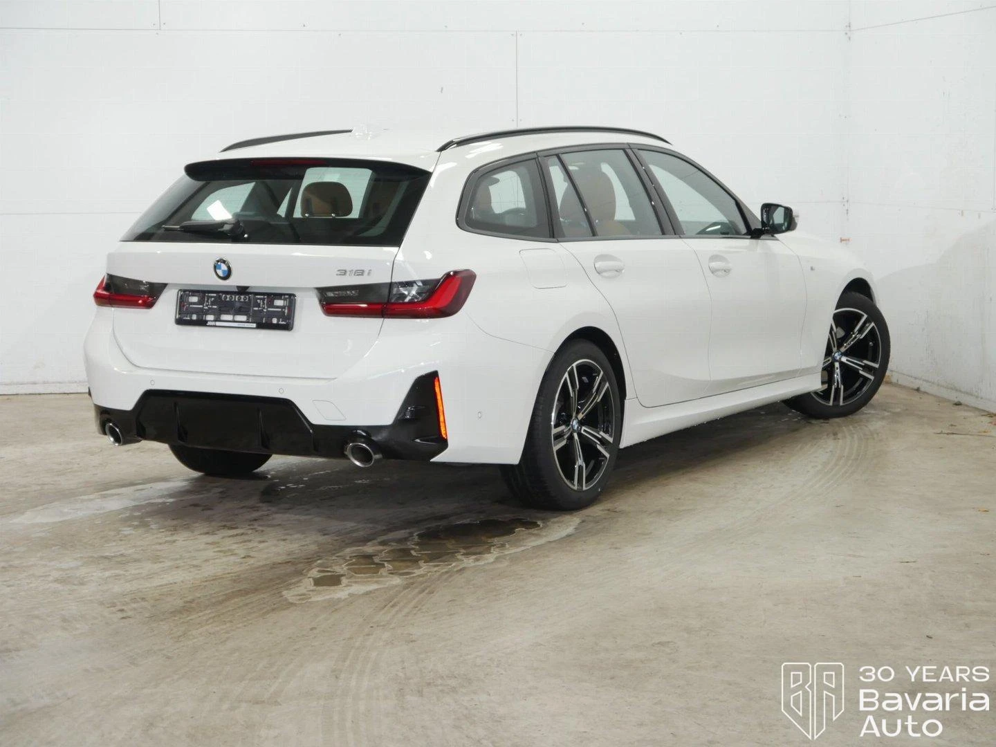 BMW 318 i Touring M Sport Paket Steptronic - изображение 3