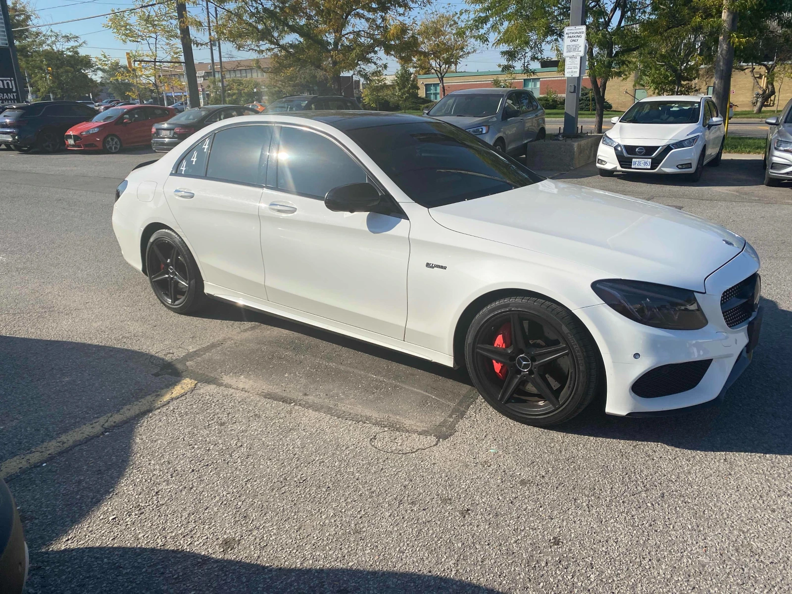 Mercedes-Benz C 43 AMG * CARFAX * БЕЗ ПЪРВОНАЧАЛНА ВНОСКА - изображение 4