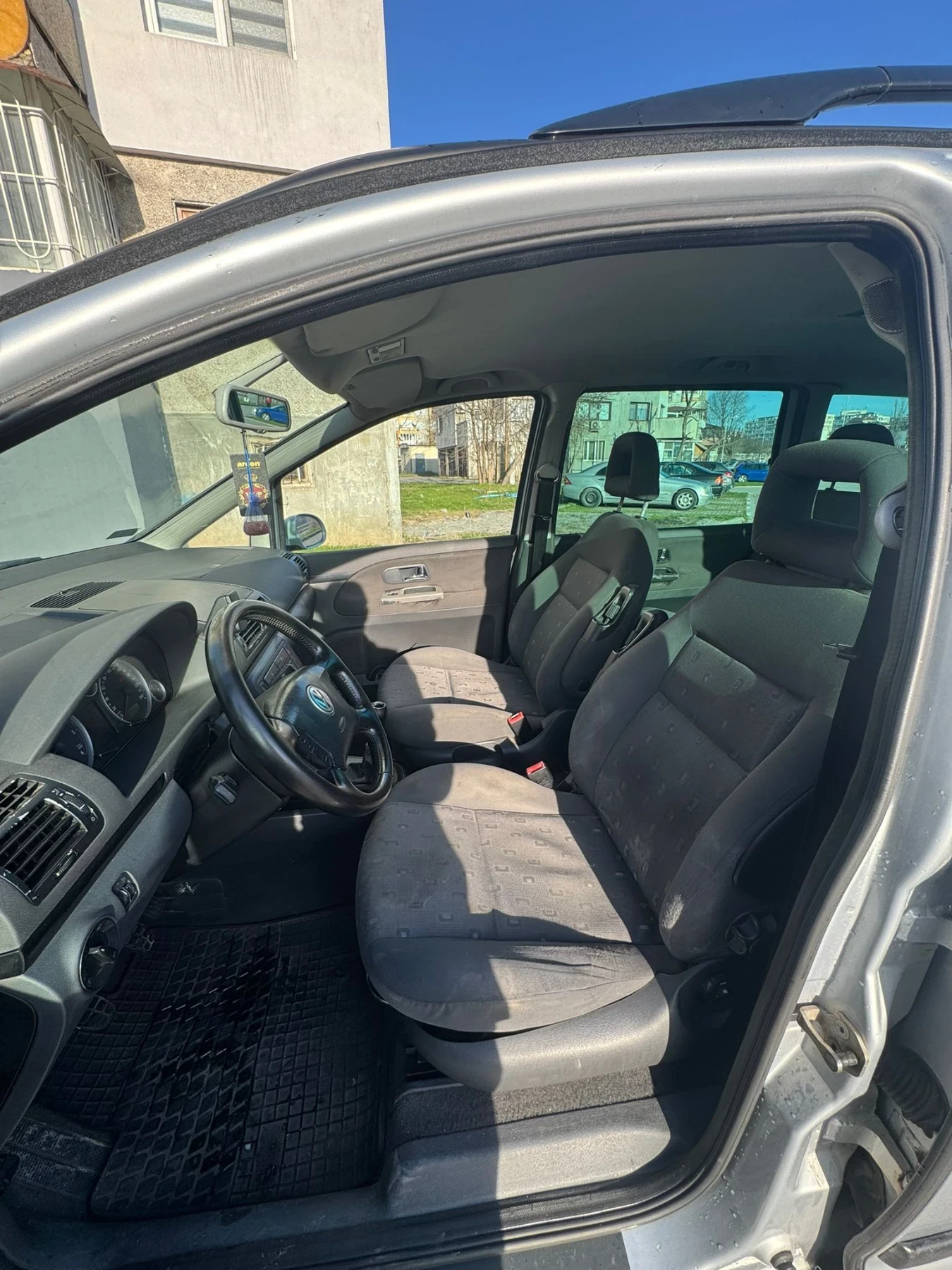 VW Sharan  - изображение 7