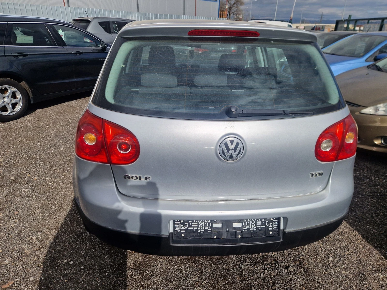 VW Golf 1.9 TDI 105HP.ITALIA - изображение 6