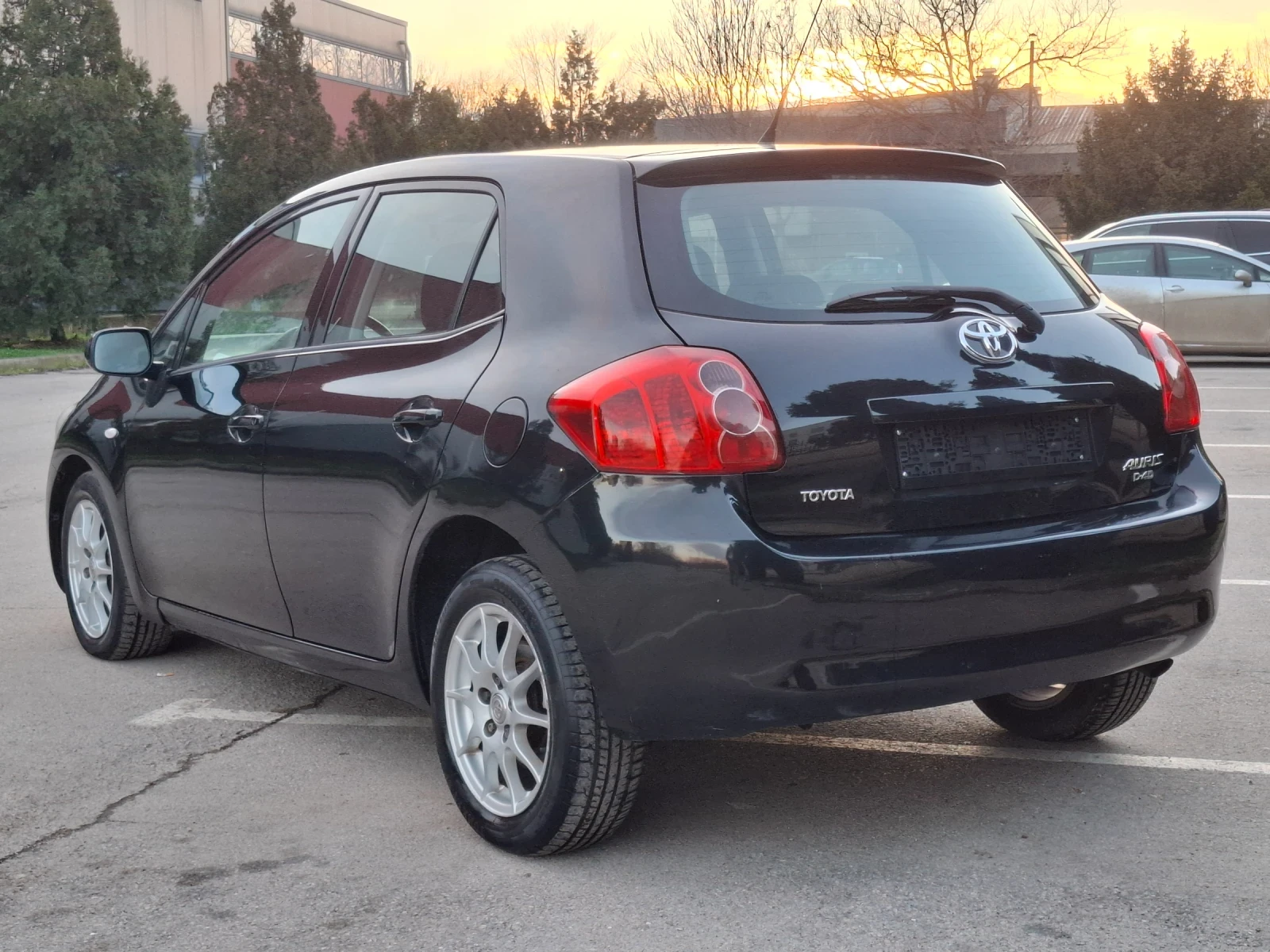 Toyota Auris 2.0D4D 126hp * КЛИМАТРОНИК * EURO 4 * ЛИЗИНГ *  - изображение 10